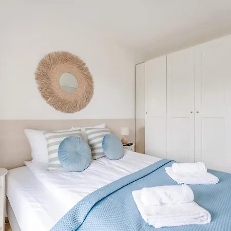 Przy Plazy 111 By Perlowa Przystan Rent 아파트 시아노제티