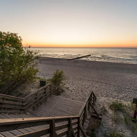 아파트 Przy Plazy 111 By Perlowa Przystan Rent 시아노제티